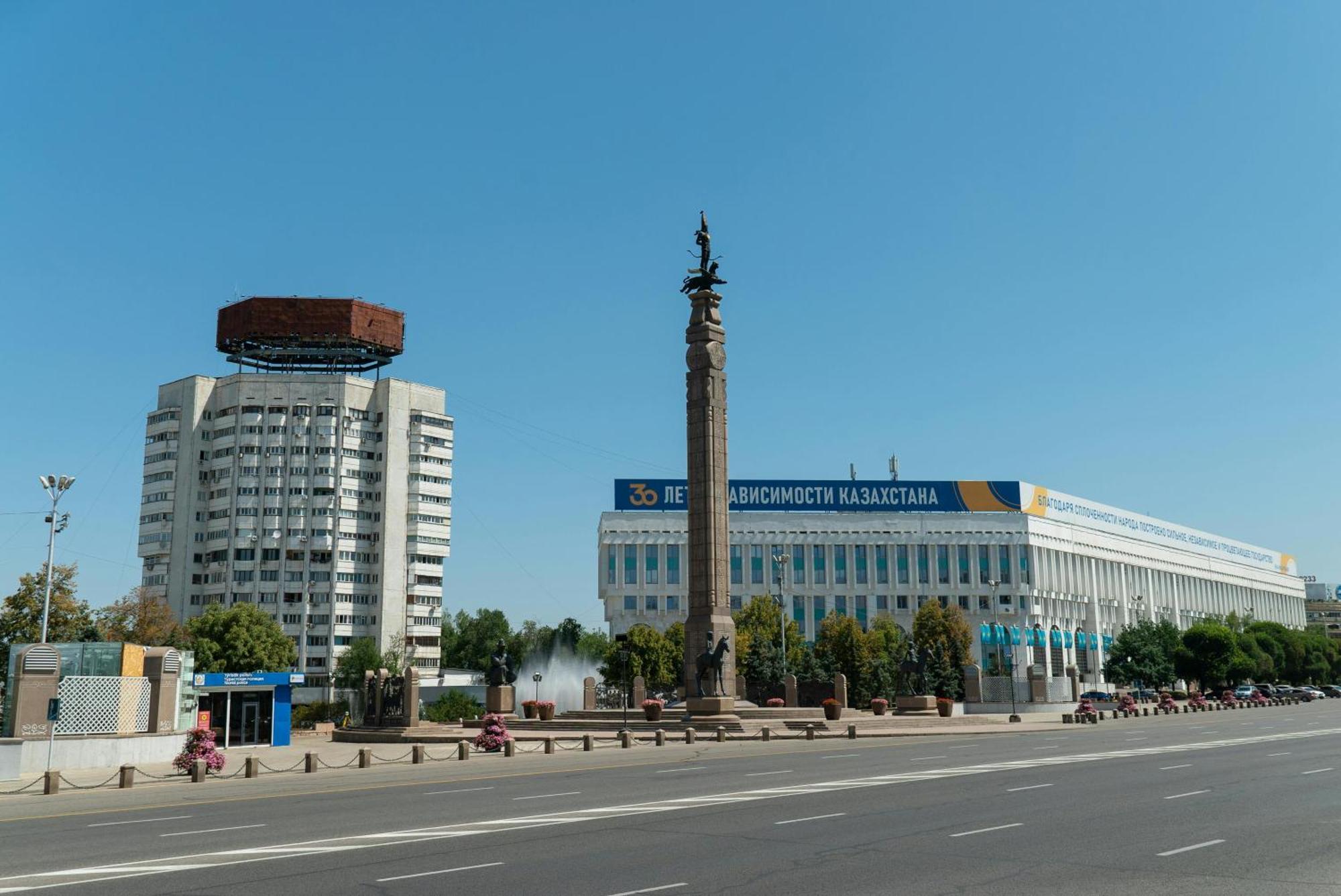 Nadezhda Apartments On Abay Avenue 59 Almaty Eksteriør bilde